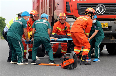 广东沛县道路救援