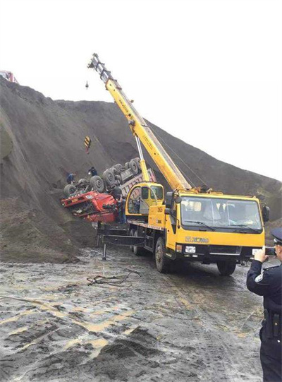 广东上犹道路救援